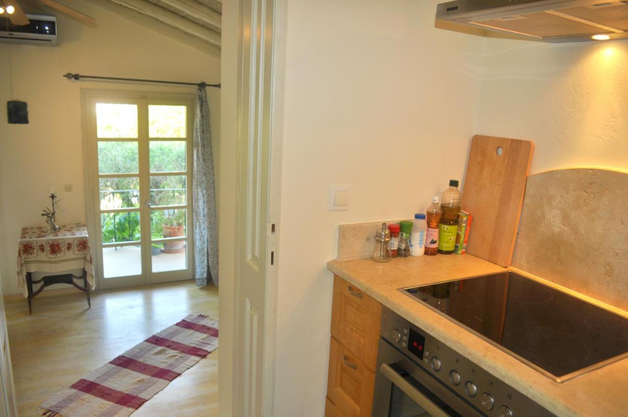 Lemoni Apartments Pelekas Eksteriør bilde
